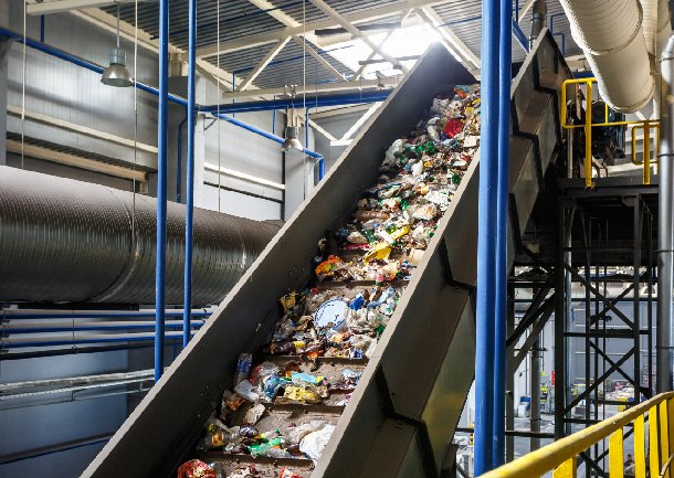 Plastic material recovery facility